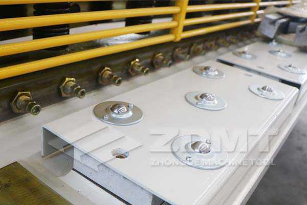 球面工作臺(tái).jpg 球面工作臺(tái).jpg